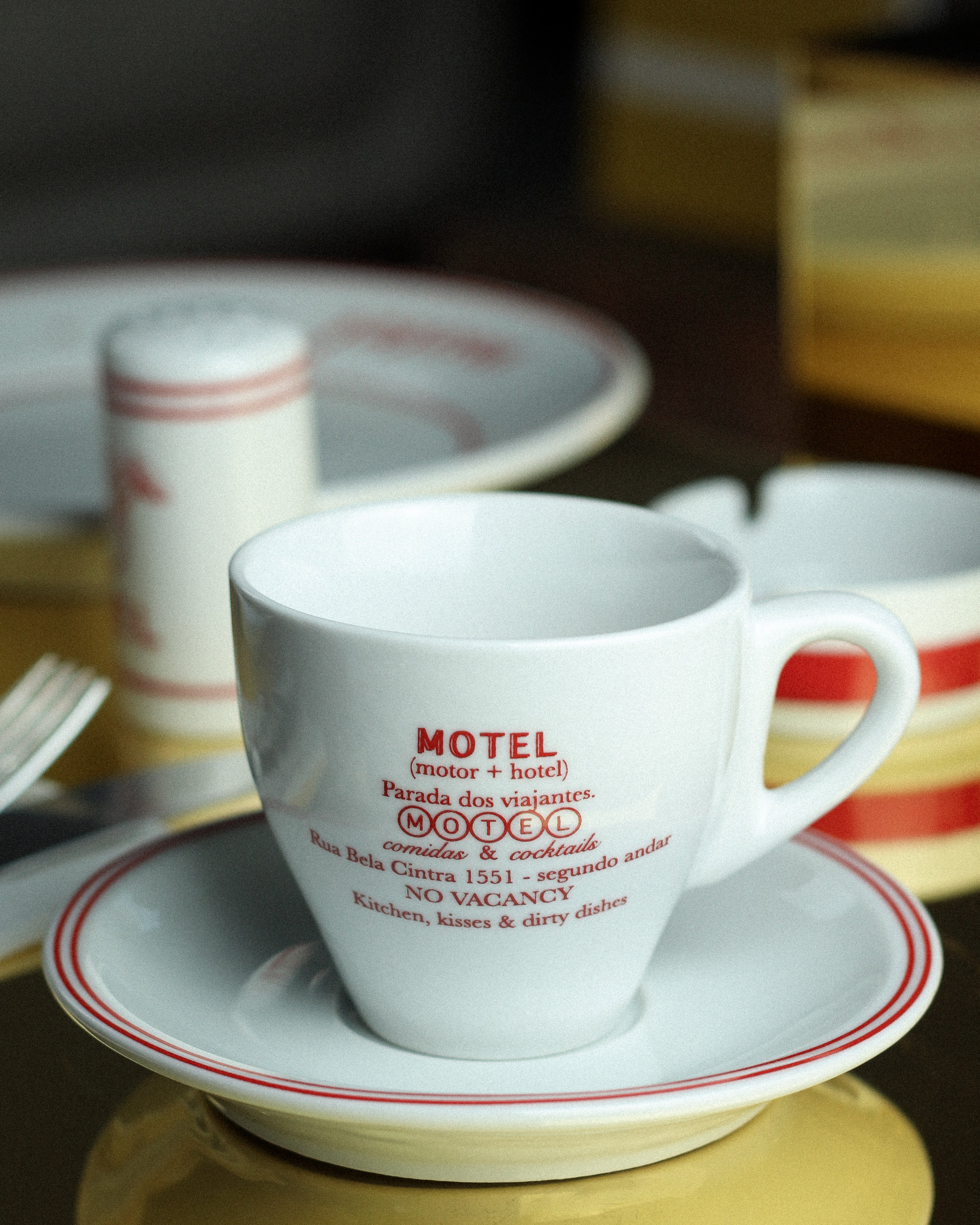 Xicara e pires para chá Motel